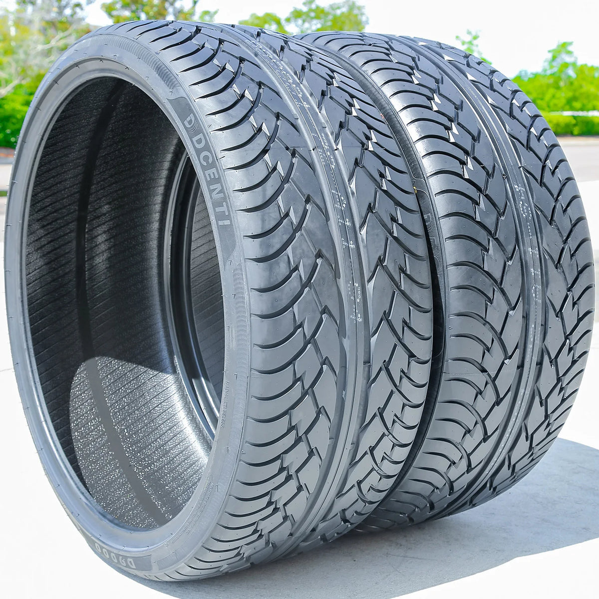 Dcenti D9000 305/30R26 109W XL All-Season Performance Tires — Set of 2