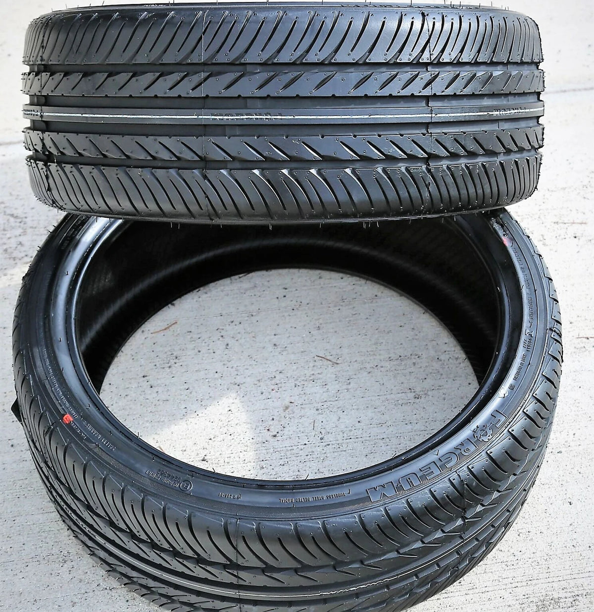 Forceum D850 205/40ZR18 86Y XL All-Season Performance Tires — Set of 2